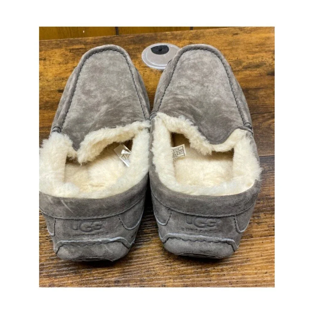 Ugg Men's Size 12 Taupe Suede Shearling Lined Slippers House Shoes Casual Comfy